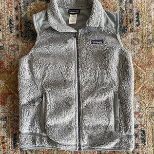 Patagonia Women’s Fleece Vest in Light Gray